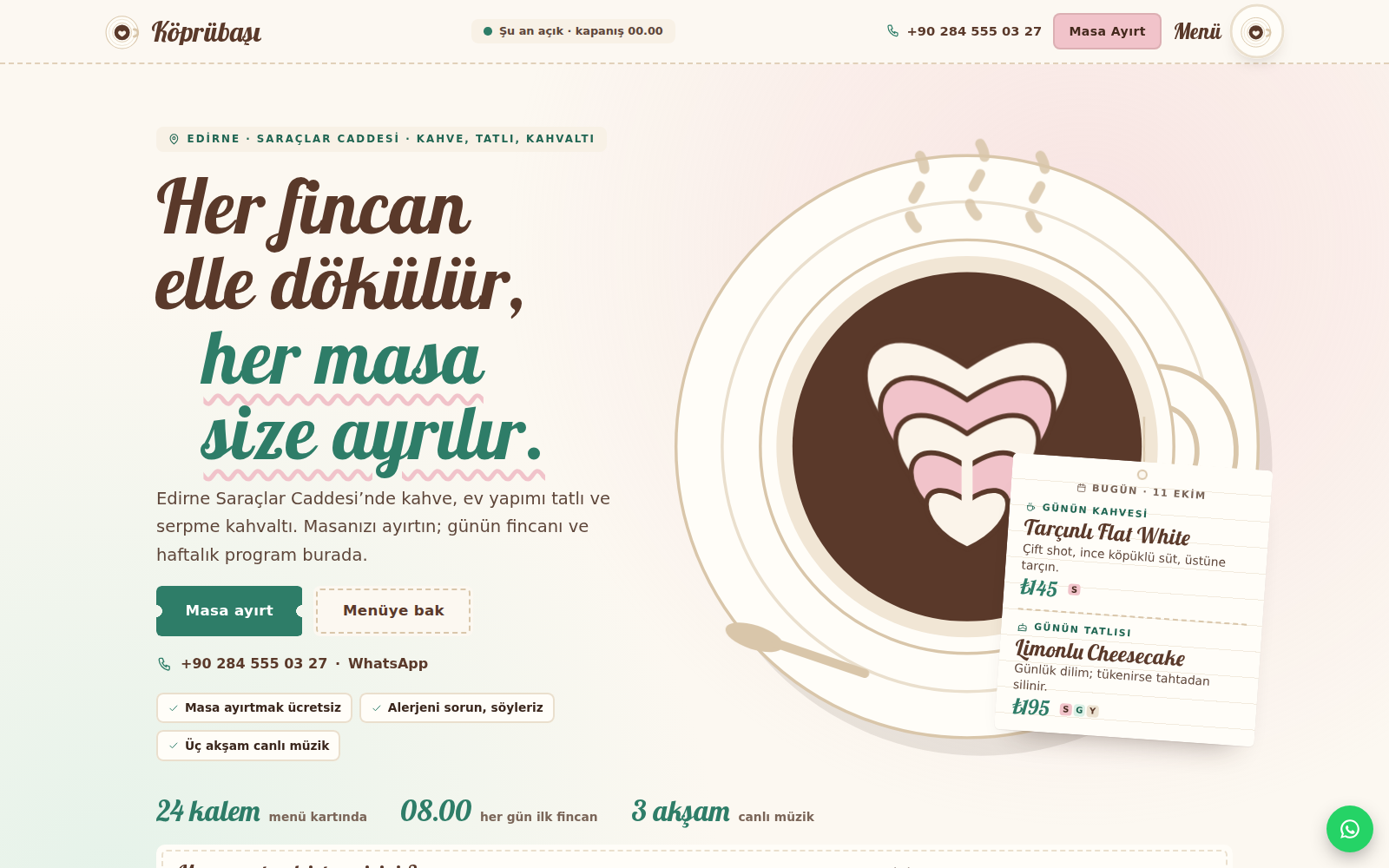 Fincan teması ana sayfası: krem zeminde Lobster başlık, üstten görünen fincanda latte art, sarkan günün kahvesi etiketi ve masa ayırtma şeridi.